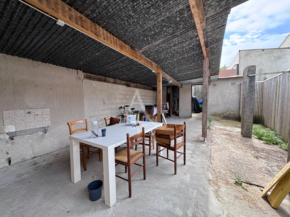 Vente Immeuble Immeuble La Roche Sur Yon 6 pièce(s) 99 m2 La roche sur yon