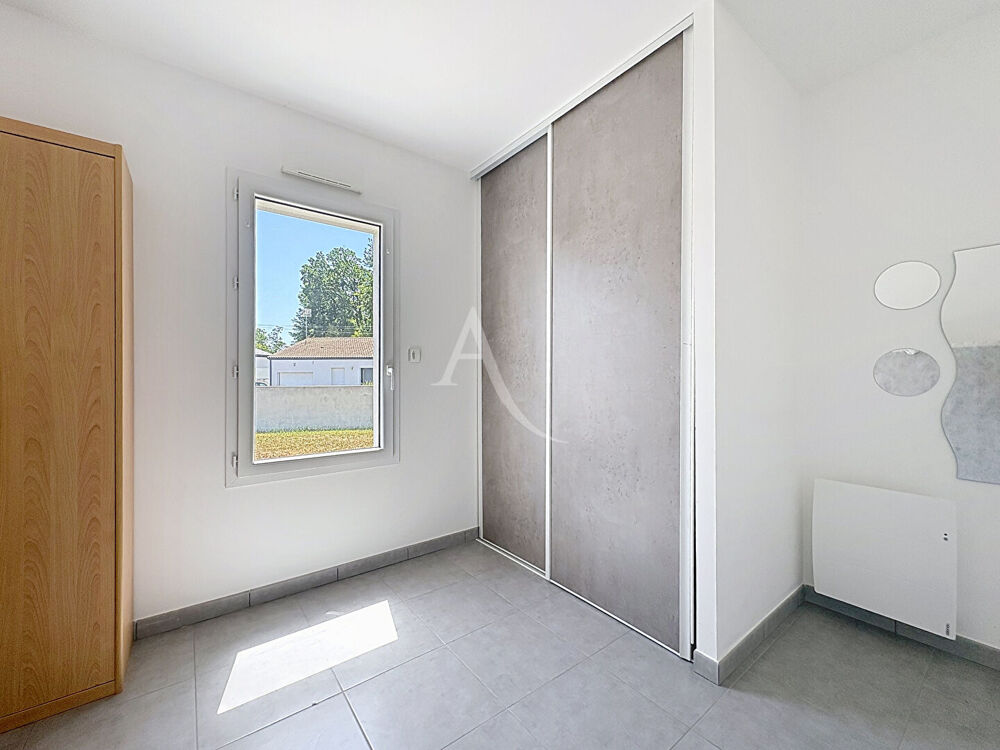 Vente Maison Maison récente de 2017 avec pergola bioclimatique et garage ? Quartier La Bloire à Challans Challans