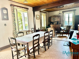  Maison  vendre 9 pices 230 m