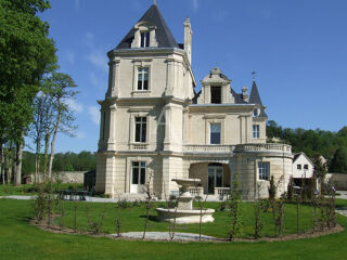  Villa  vendre 13 pices 700 m Soissons
