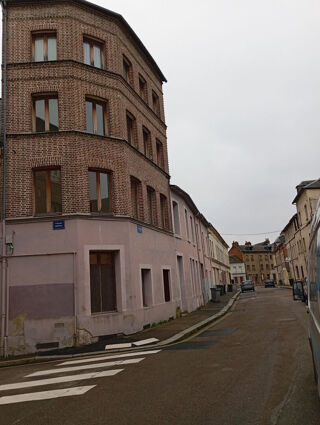  Immeuble � vendre 10 pi�ces 130 m�