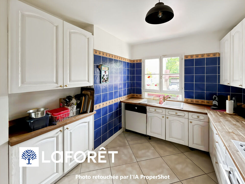 Maison spacieuse de 128m² 4 chambres secteur LAC - Réf. 16411