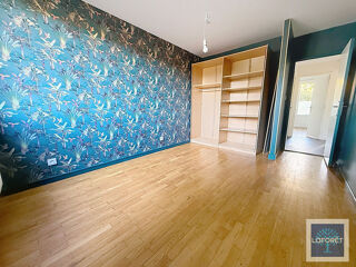  Appartement à louer 3 pièces 73 m²