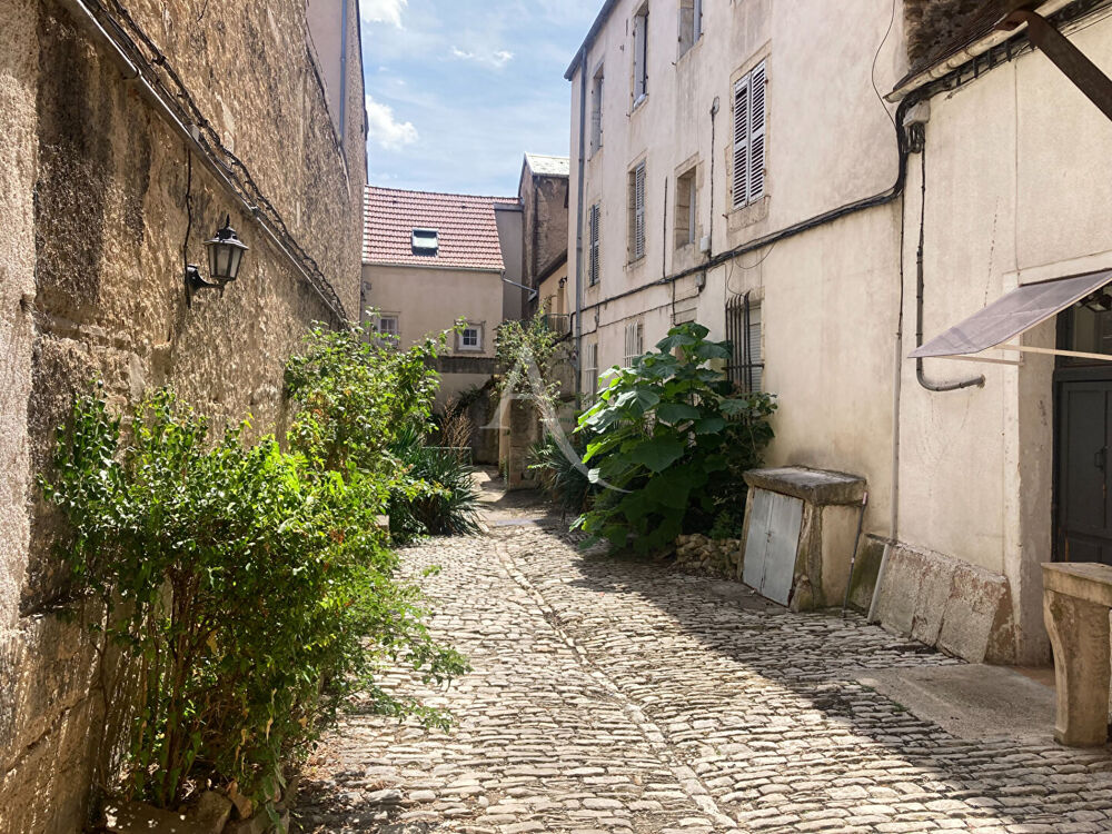 T2 de caractère en triplex HYPER CENTRE DIJON -45 m²