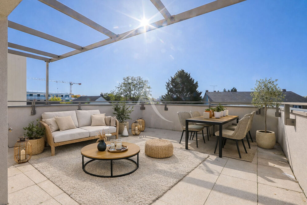 APPARTEMENT T4 84.90m² DERNIER ETAGE AVEC BALCON ET TERRASSE ET PK