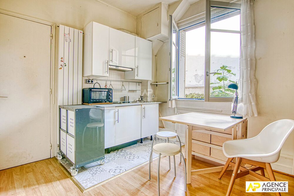 Vente Appartement Versailles Rive-Droite studio de 15m² carrez situé au rez de chaussée  avec cave Versailles
