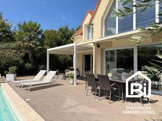  Maison à vendre 9 pièces 238 m²