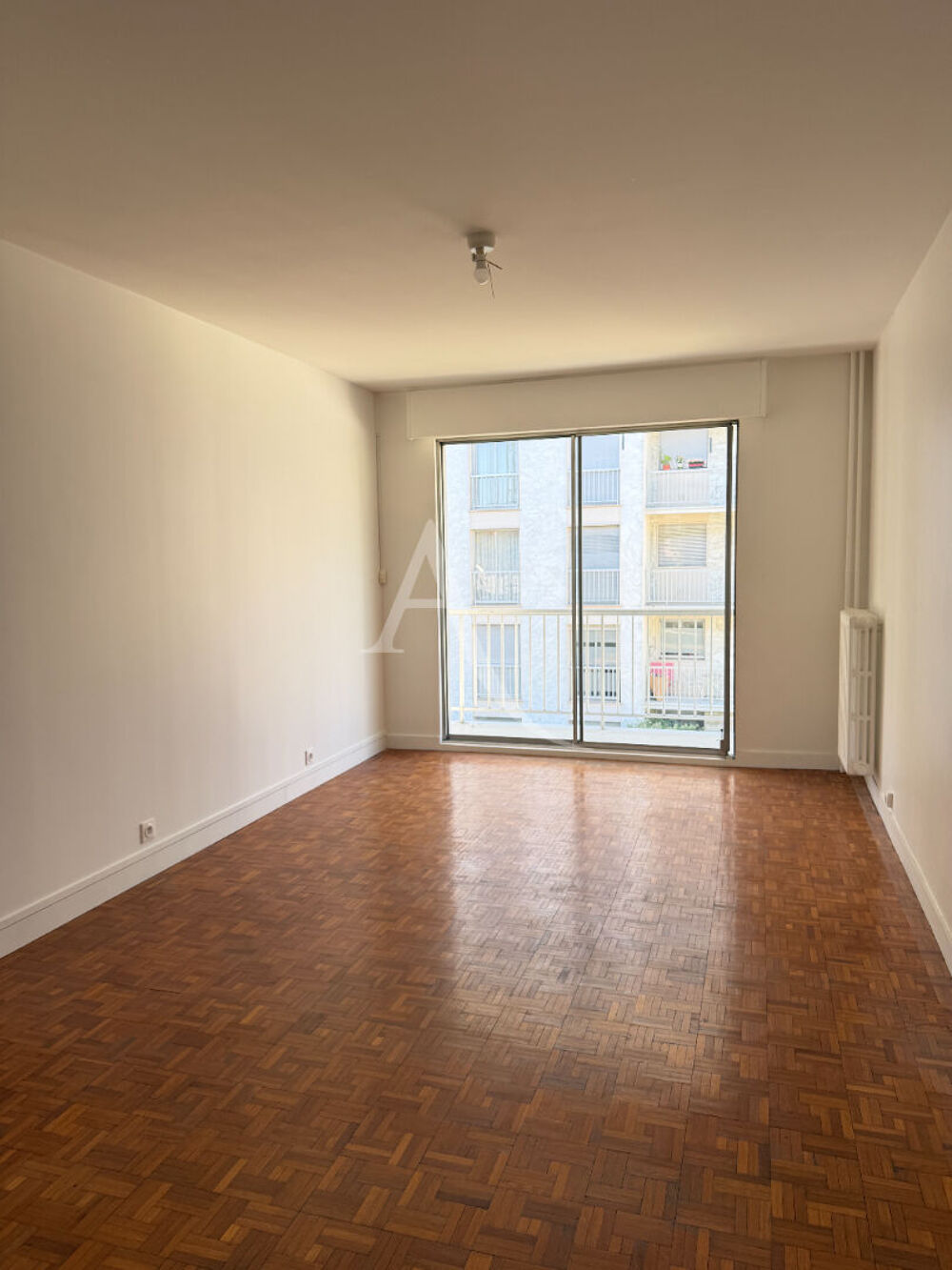 Joli 3 PIECES 63.72m2 avec balcon et parking - St Maur Créteil