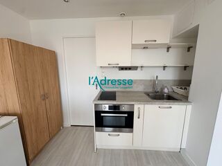  Appartement à louer 2 pièces 32 m²