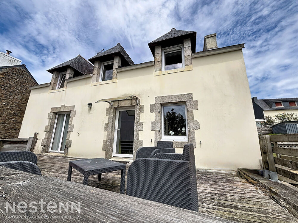 CLOHARS CARNOET, à deux pas de la mer et du port, maison rénovée, 96m², 3 chambres, jardin clos.