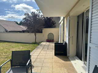  Appartement à louer 3 pièces 65 m²