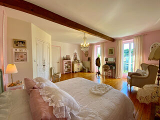  Maison � vendre 8 pi�ces 258 m� Cognac