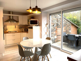  Maison à louer 6 pièces 167 m²