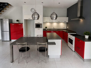  Immeuble à vendre 10 pièces 171 m²