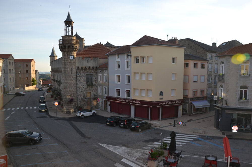 Location Appartement Bel appartement de 3 pièce(s) avec balcon dans le centre d'Yssingeaux Yssingeaux