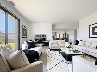  Maison 5 pi�ces 154 m� Sainte colombe de la commanderie