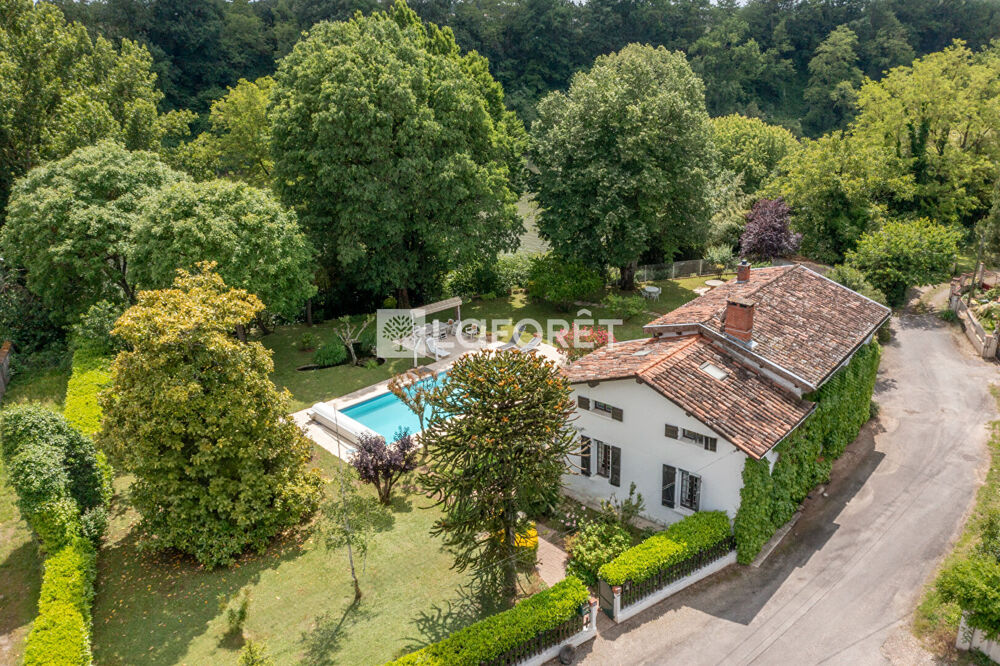 Vente Maison Maison Secteur Montauban 9 pièce(s) 175 m2 Montauban