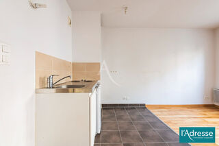  Appartement à louer 1 pièce 28 m²