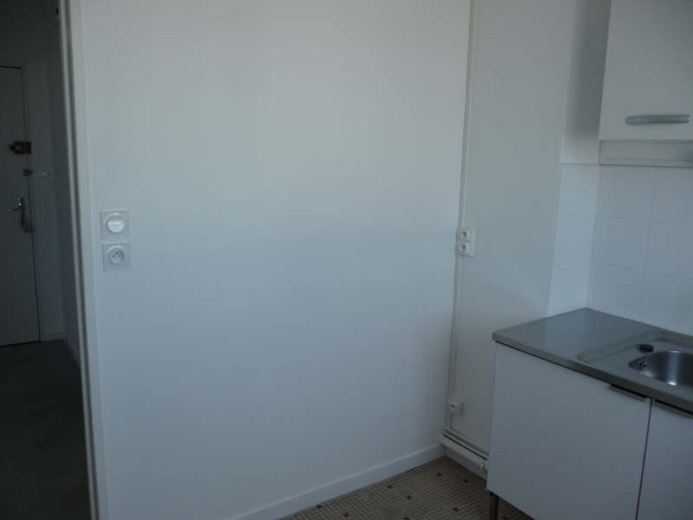 Location Appartement APPARTEMENT HEROUVILLE ST CLAIR - 1 pièce(s) - 32 m2 Herouville saint clair