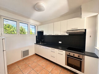 Vente Appartement Appartement de 3 pièces à vendre à Bandol avec Terrasse et vue mer Bandol