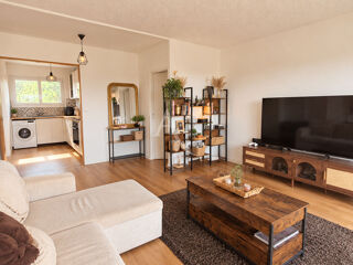 Vente Appartement GRADIGNAN CENTRE - Appartement de type 3 avec balcon et place de parking Gradignan