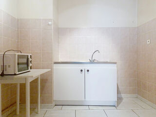  Appartement à louer 2 pièces 65 m²