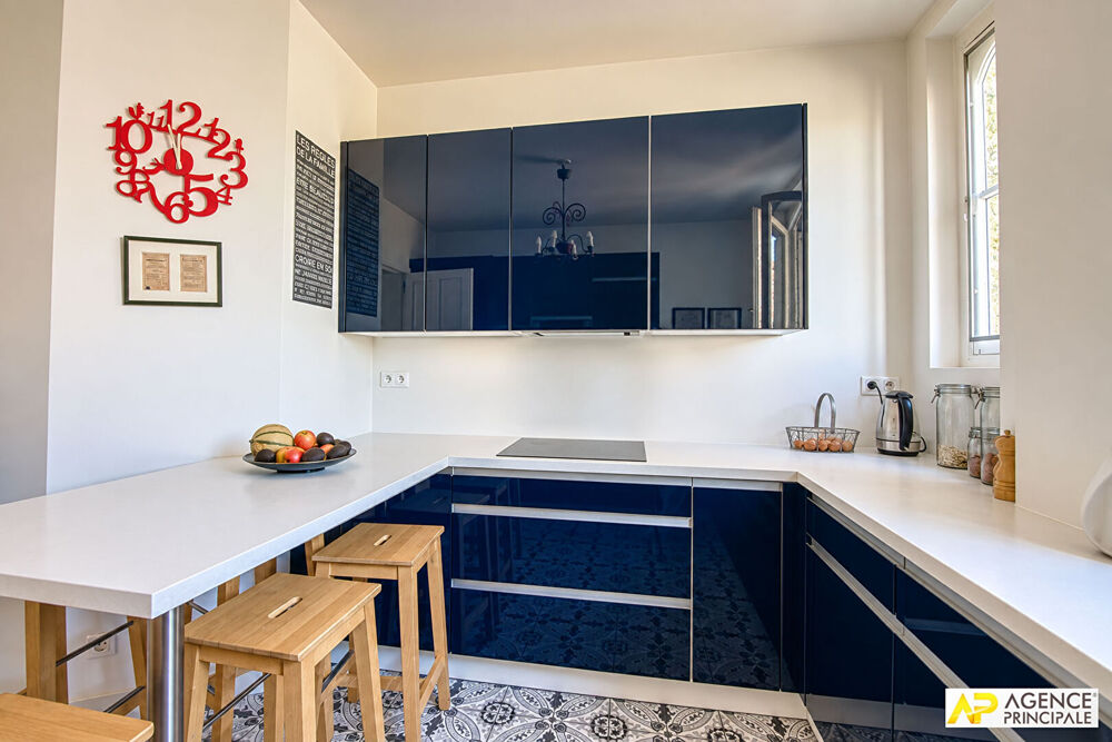 Vente Appartement Versailles Glatigny Appartement 7 pièces duplex 168m² carrez avec terrasse de 25m² , jardin partagé et grande cave partagée Versailles