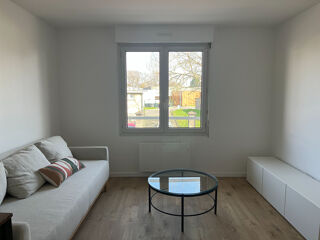Location Appartement Magnifique Studio meublé 24.80m² avec parking - LA QUEUE EN BRIE La queue en brie