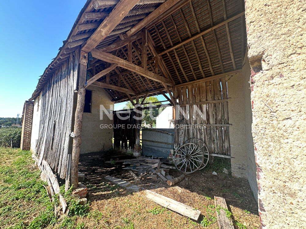Vente Remise/Grange Grange avec écuries et soues à vendre à LA CHATRE-SUR-LE-LOIR (72340) La chartre sur le loir