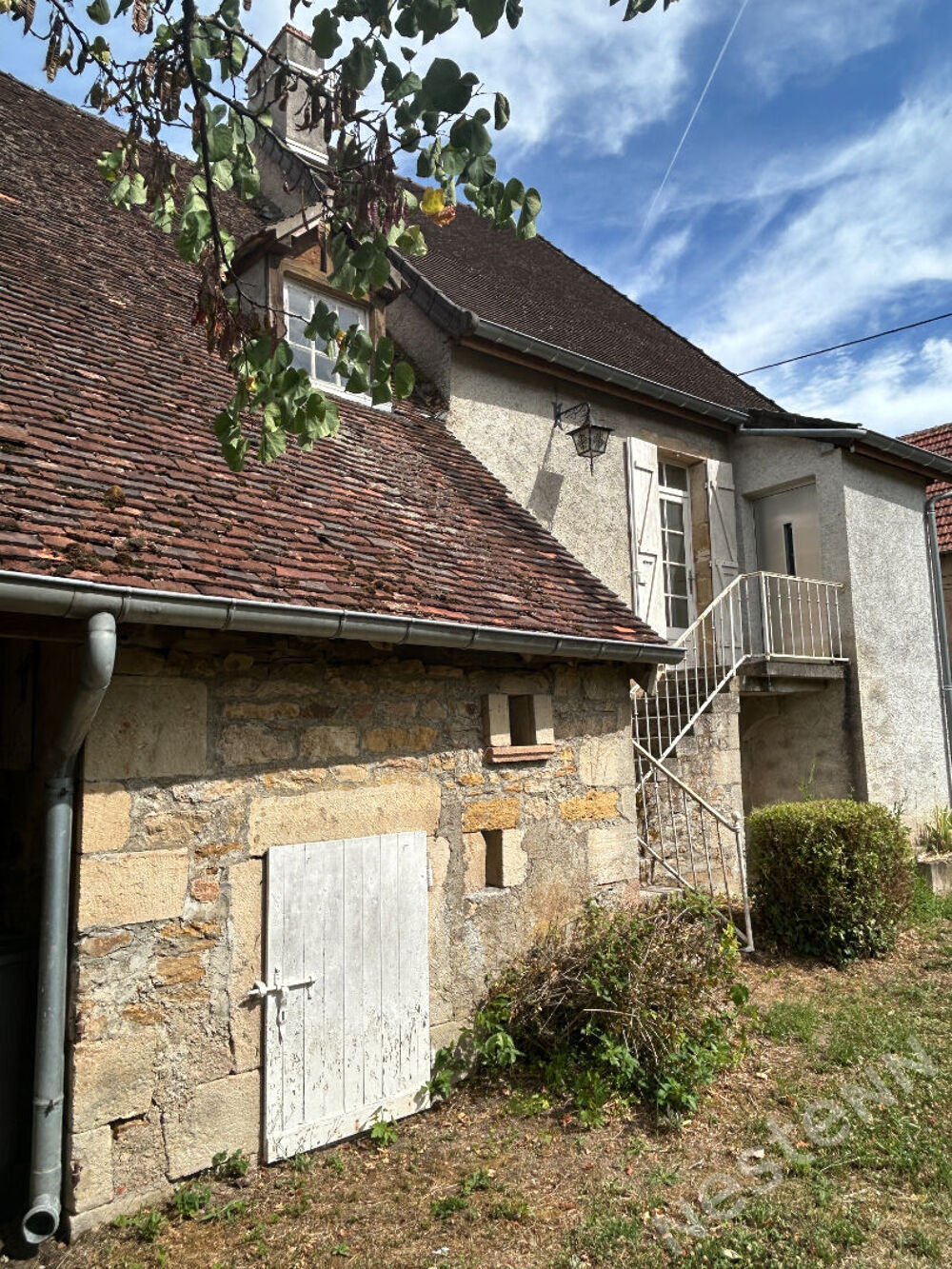 Vente Maison Maison en pierre à fort potentiel au coeur du Couchois sur terrain clos de 780 m² Couches