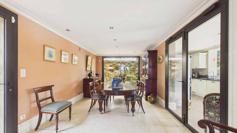 Vente Maison Maison de caractère rénovée avec jardin paysager et piscine - Proche centre-ville Villefranche de rouergue