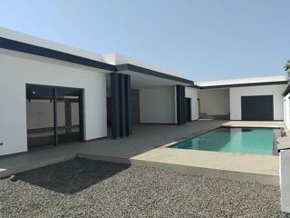  Maison � vendre 4 pi�ces 215 m� Nguerigne