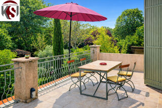  Maison � vendre 8 pi�ces 240 m�