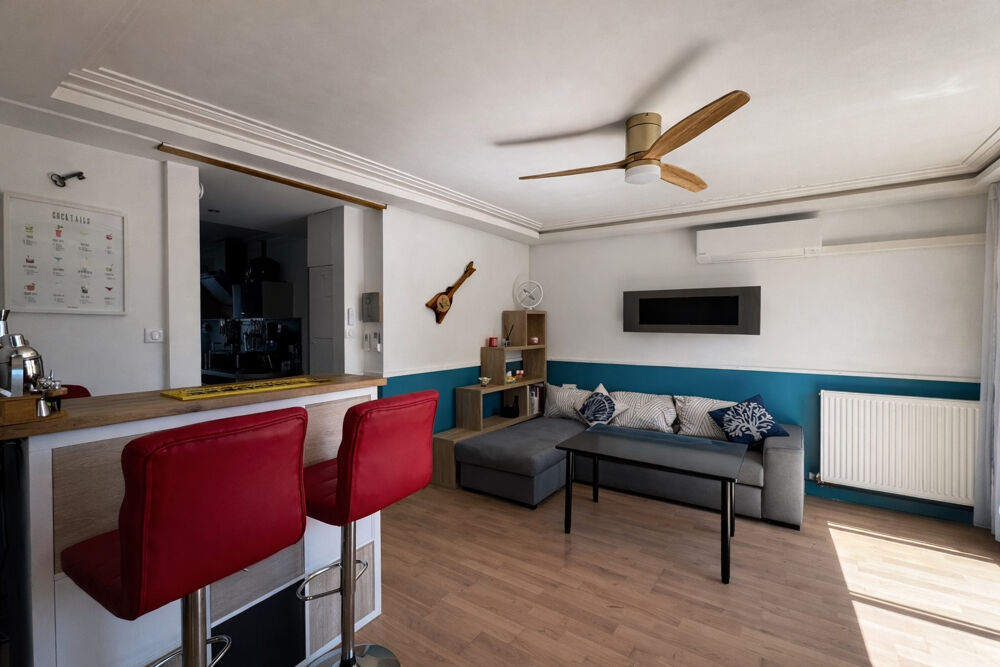 Appartement rénové avec balcon, garage et cave .Proche remparts d'Avignon
