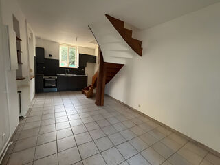 Appartement à louer 3 pièces 50 m²