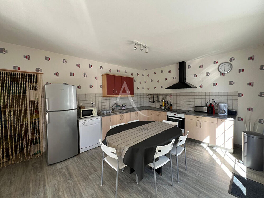 Maison familiale sous les pins de la Grière !