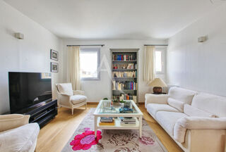  Appartement à louer 5 pièces 99 m²