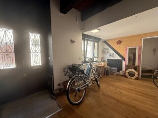  Maison à vendre 12 pièces 303 m²