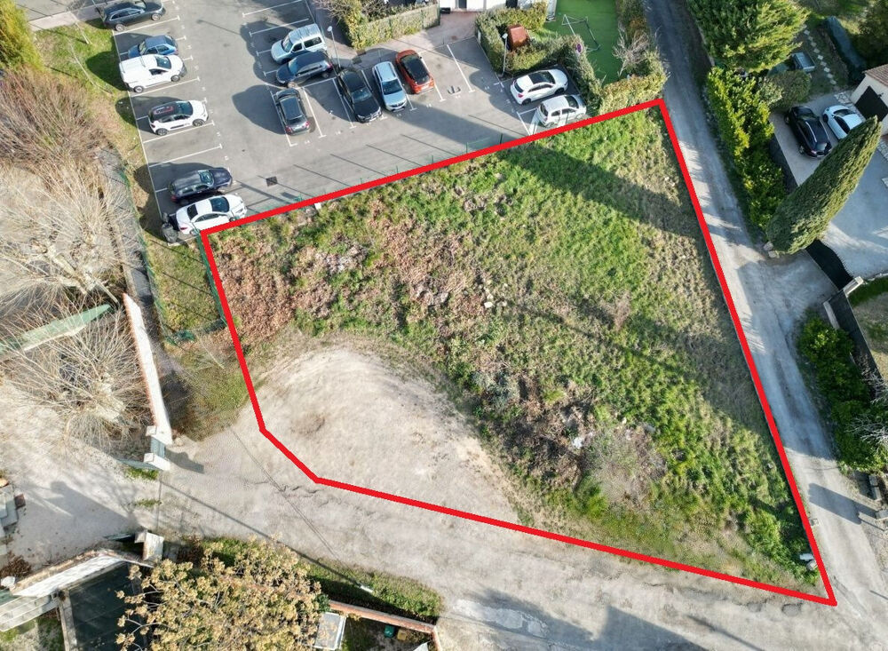 Vente Terrain EXCLUSIVITE A VENDRE DRAGUIGNAN - TERRAIN CONSTRUCTIBLE 674m² avec Permis de construire Draguignan