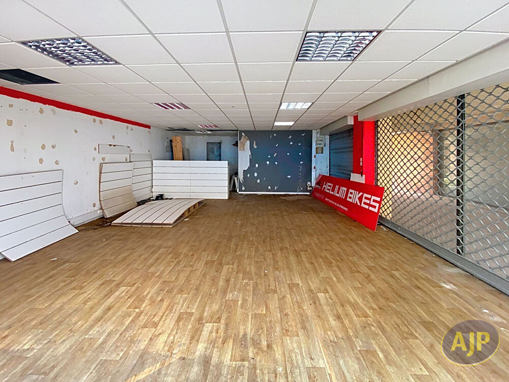   Local commercial Lesparre Medoc 57.4 m2 Lesparre medoc