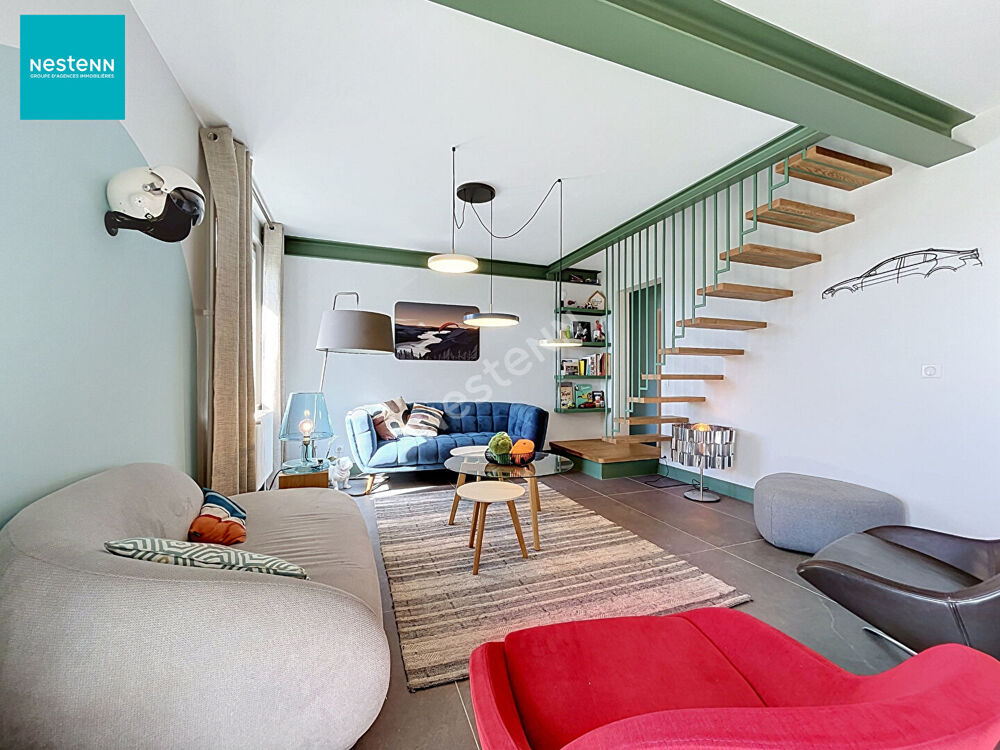 Vente Maison ANNECY-LE-VIEUX _ Maison de ville en duplex 8 pièces, de 170 m², avec jardin, piscine et garage, à vendre Annecy le vieux