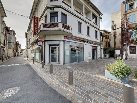 Local commercial Caz&egrave;res Centre-ville 199000 31220 Cazeres