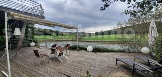  Maison  vendre 15 + pices 670 m