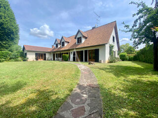  Maison � vendre 6 pi�ces 212 m�