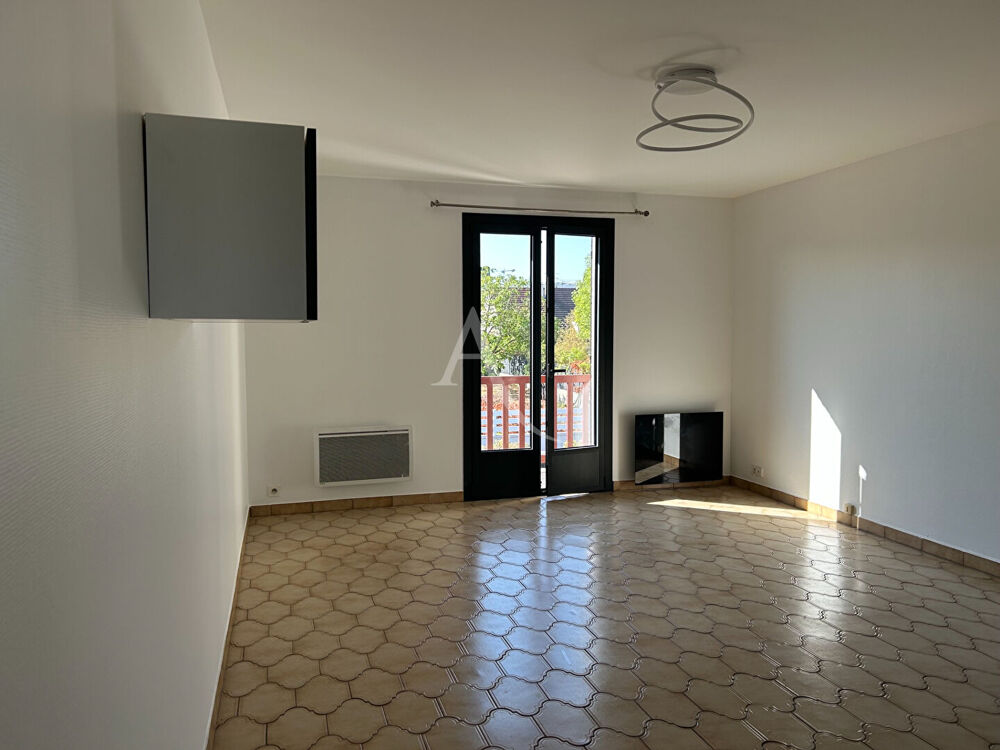 Location Appartement Appartement Noisy Le Grand 1 pièce(s) 31.12 m2 Noisy le grand