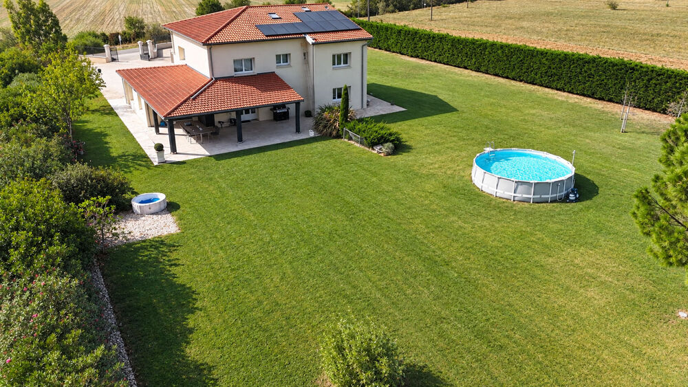 MAGNIFIQUE MAISON RENOVEE DE 270 M² SUR UNE PARCELLE DE 5030 M²