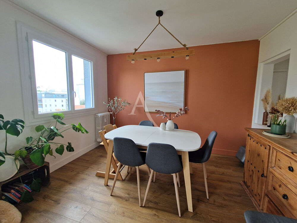 appartement T4, 70m², dernier étage