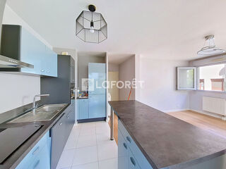  Appartement à louer 3 pièces 62 m²