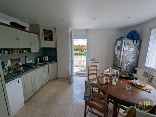  Maison à louer 7 pièces 164 m²