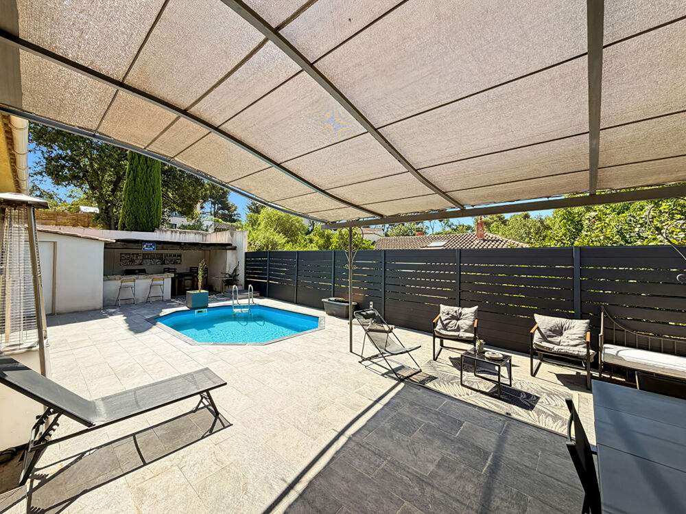 À vendre en exclusivité maison de plain pied de type 4 avec piscine et garage - secteur Eoures 13011 Marseille